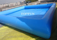 สระว่ายน้ำทำให้พอง PVC กลางแจ้งที่ทนทานสำหรับอุปกรณ์สวนสนุกสำหรับครอบครัว