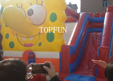 สีเหลือง 0.55 มม. พีวีซีผ้าใบกันน้ำทำให้พองปราสาทกระโดดกับ Spongebob CE