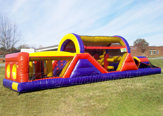 หลักสูตรอุปสรรค Bounce House ทำให้พองหลักสูตร PVC Sport Game Obstacle สำหรับผู้ใหญ่