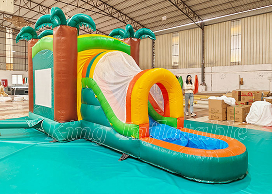 ธีมป่าเขตร้อน Bounce House Kids Jumping Bouncy Castle คอมโบ Bouncer ทำให้พองได้พร้อมสไลเดอร์น้ำในสระ