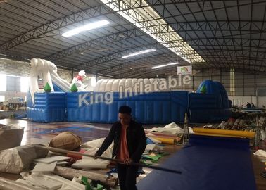 กำหนดเองสีขาวตลกขนาดใหญ่อุปกรณ์สวนน้ำทำให้พองสำหรับเด็ก / ผู้ใหญ่