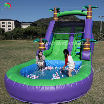 ราคากลาง PVC ที่ลมน้ําในลานหลังบ้านกลางแจ้ง เด็ก ลานน้ําที่มีสระว่ายน้ําขนาดใหญ่และเครื่องเป่าน้ํา 1100W