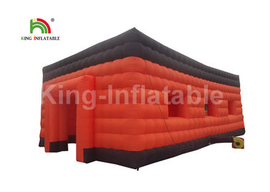 10 * 10 เมตรขนาดใหญ่สีแดงสีดำเต็นท์เหตุการณ์พองสารหน่วงไฟและกันน้ำ