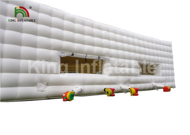 สีขาว 11X6 เมตรเต็นท์ลูกบาศก์พองสำหรับเช่า / โฆษณาบูธพอง