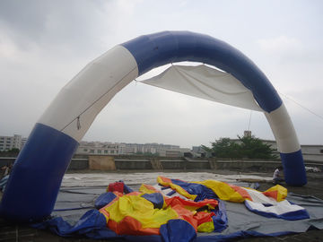 สีฟ้าและสีขาว Arch Inflatable ขาย / เช่า Inflatable Arch