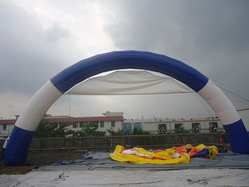 สีฟ้าและสีขาว Arch Inflatable ขาย / เช่า Inflatable Arch