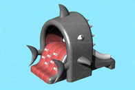 Custom 3.3m * 2m Shark Theme สไลด์น้ำทำให้พองสำหรับสระว่ายน้ำสำหรับเด็ก