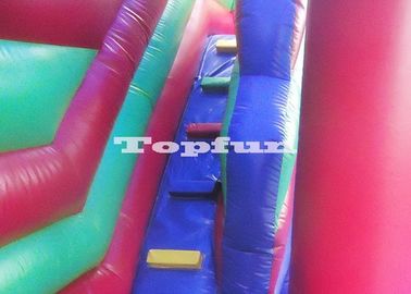 ปรับแต่งงานศิลปะ 20ft DIY ปราสาทกระโดดพองที่มีหลังคา N สไลด์สำหรับเด็ก