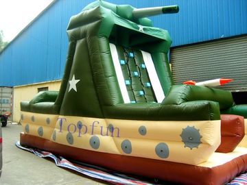 Double Stitching Tank Bouncy Castle Plato 0.55mm PVC Tarpaulin พร้อมกำแพงปีน
