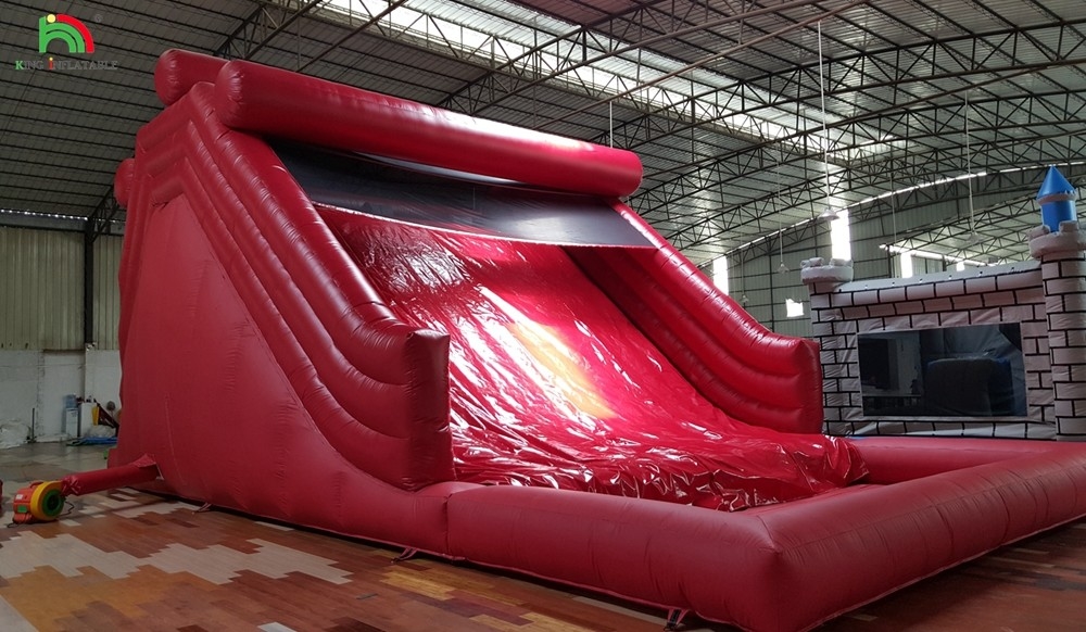 สไลด์น้ําอัดลมพาณิชย์ ด้านกลาง สไลด์น้ําอัดลมสนามเด็กเล่น สไลด์น้ํา PVC สไลด์กระโดดใหญ่
